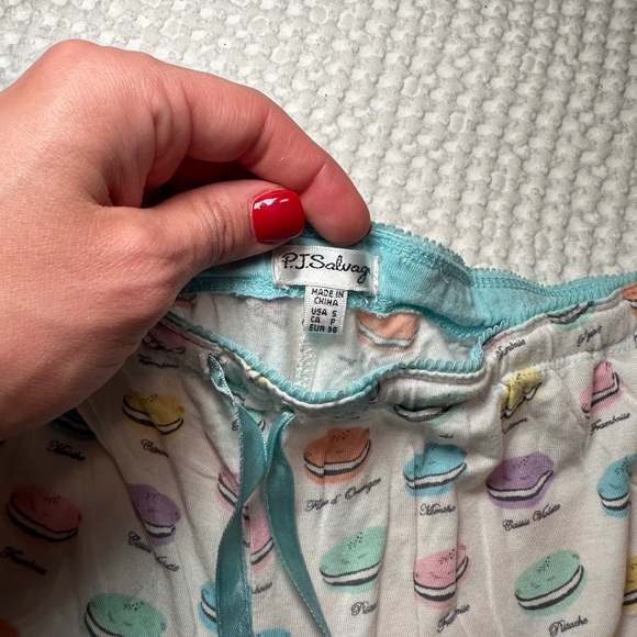 Macaron PJ Shorts Size Small - Picture 2 of 2